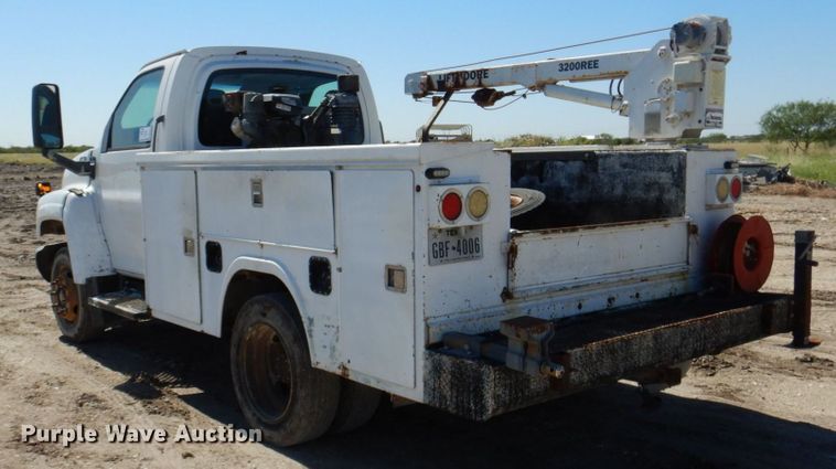 image for item DR2074 2005 Chevrolet C5500  utility / service truck