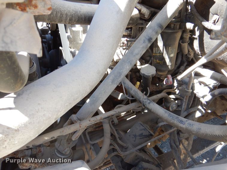 image for item DR2074 2005 Chevrolet C5500  utility / service truck