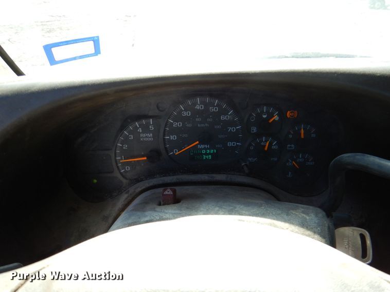 image for item DR2074 2005 Chevrolet C5500  utility / service truck