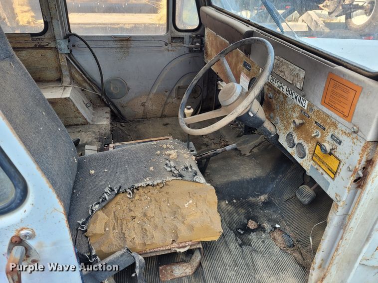 image for item FC9179 1981 Am General DJ-5L  SUV