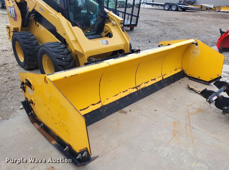 Arctic 10LD skid steer snow pusher in Andover, KS Item FC9184 sold Purple Wave