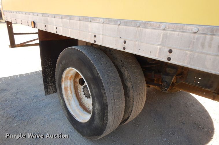 image for item HF9394 1994 Ford F700  box truck