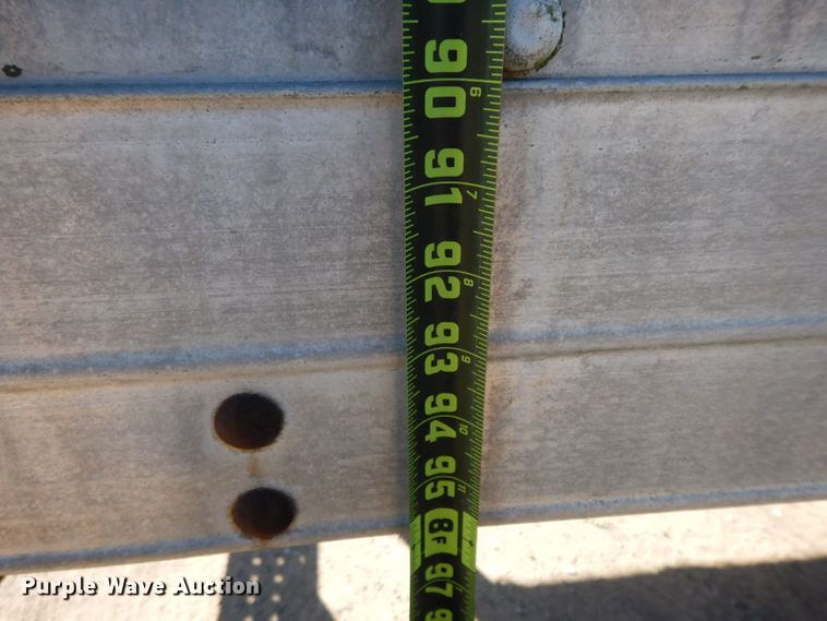 image for item HF9394 1994 Ford F700  box truck