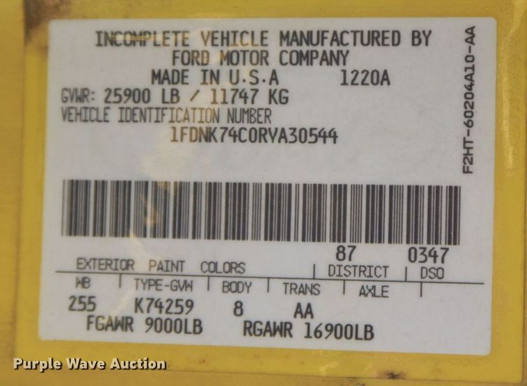 image for item HF9394 1994 Ford F700  box truck