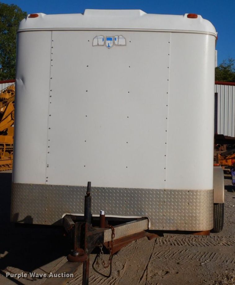 image for item HF9403 2006 Interstate LRD7  enclosed cargo trailer