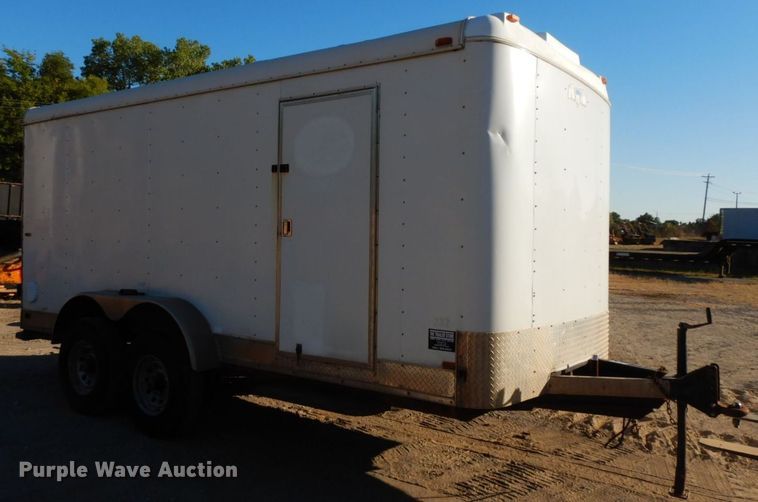 image for item HF9403 2006 Interstate LRD7  enclosed cargo trailer