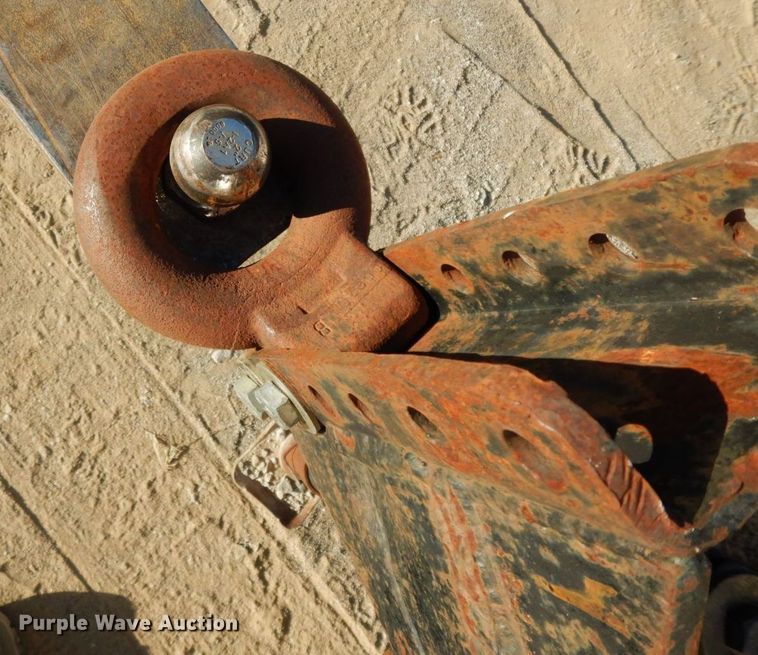 image for item HF9403 2006 Interstate LRD7  enclosed cargo trailer