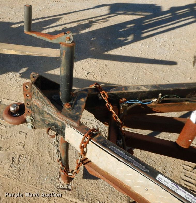 image for item HF9403 2006 Interstate LRD7  enclosed cargo trailer