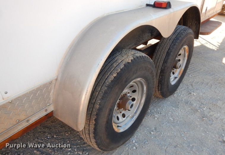 image for item HF9403 2006 Interstate LRD7  enclosed cargo trailer