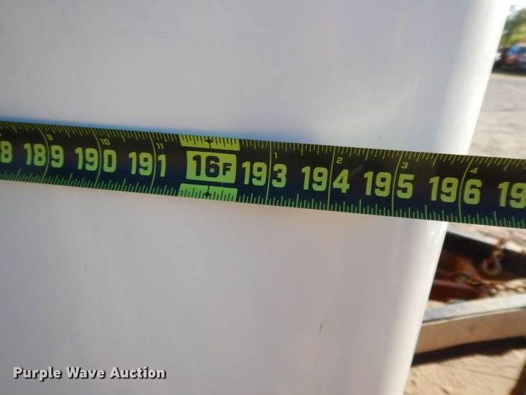 image for item HF9403 2006 Interstate LRD7  enclosed cargo trailer