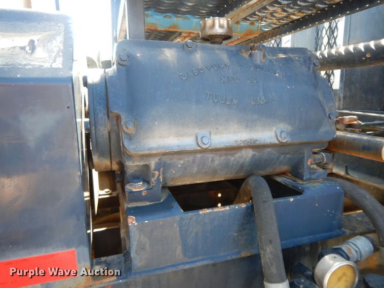 image for item HF9423 2006 International 4400  well treatment truck