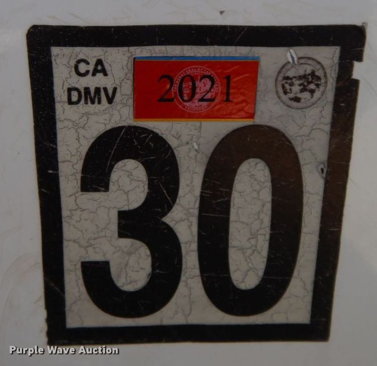 image for item HF9423 2006 International 4400  well treatment truck