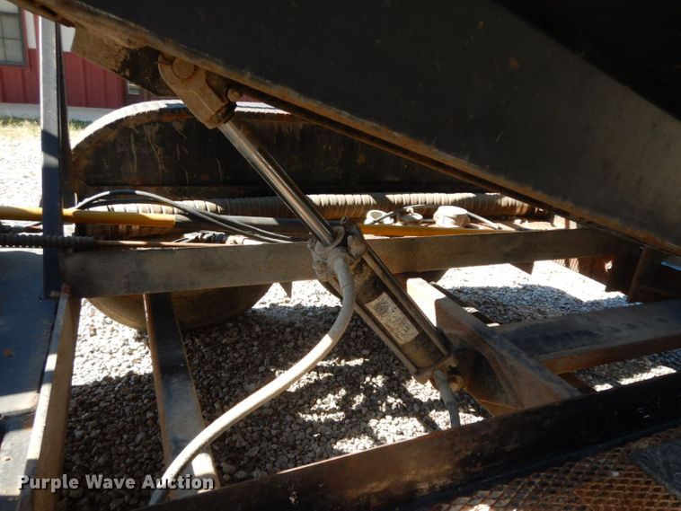 image for item HF9424 2013 Economy Drilling Solutions  vacuum excavator