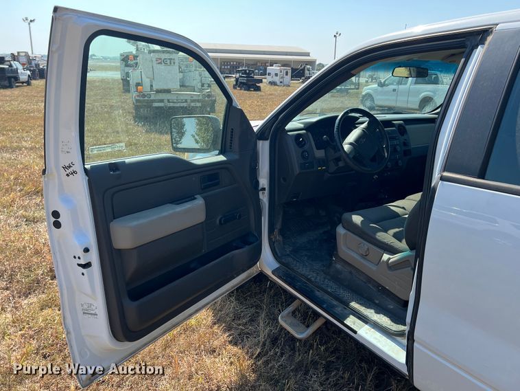 image for item HX9960 2010 Ford F150 XL  SuperCab pickup truck