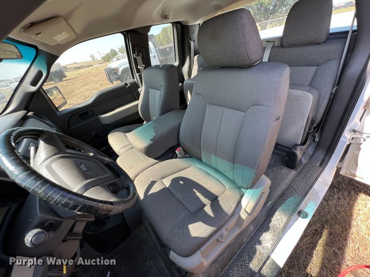 image for item HX9960 2010 Ford F150 XL  SuperCab pickup truck