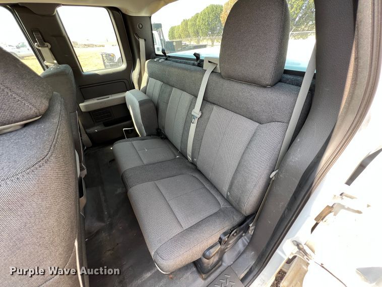 image for item HX9960 2010 Ford F150 XL  SuperCab pickup truck