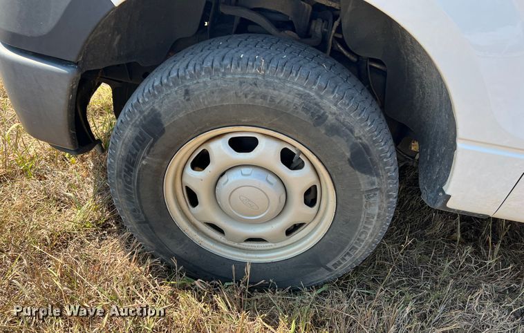 image for item HX9960 2010 Ford F150 XL  SuperCab pickup truck