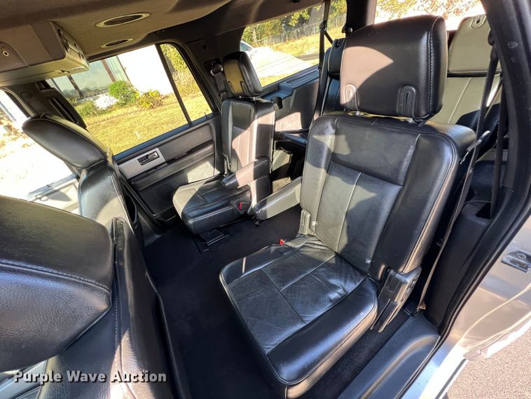 image for item HX9992 2010 Ford Expedition EL Limited  SUV