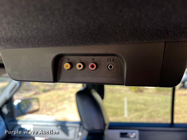 image for item HX9992 2010 Ford Expedition EL Limited  SUV