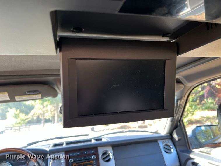 image for item HX9992 2010 Ford Expedition EL Limited  SUV