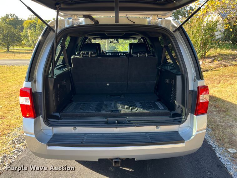 image for item HX9992 2010 Ford Expedition EL Limited  SUV