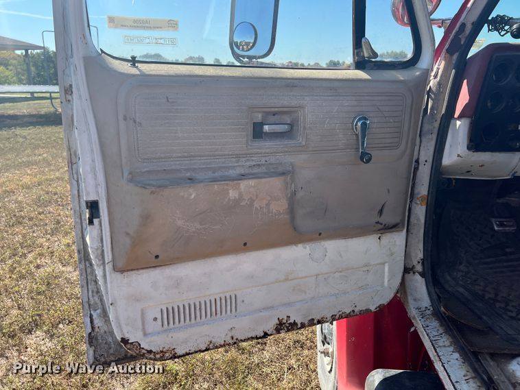 image for item IA9206 1977 Chevrolet C65  flatbed truck