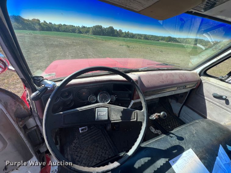 image for item IA9206 1977 Chevrolet C65  flatbed truck