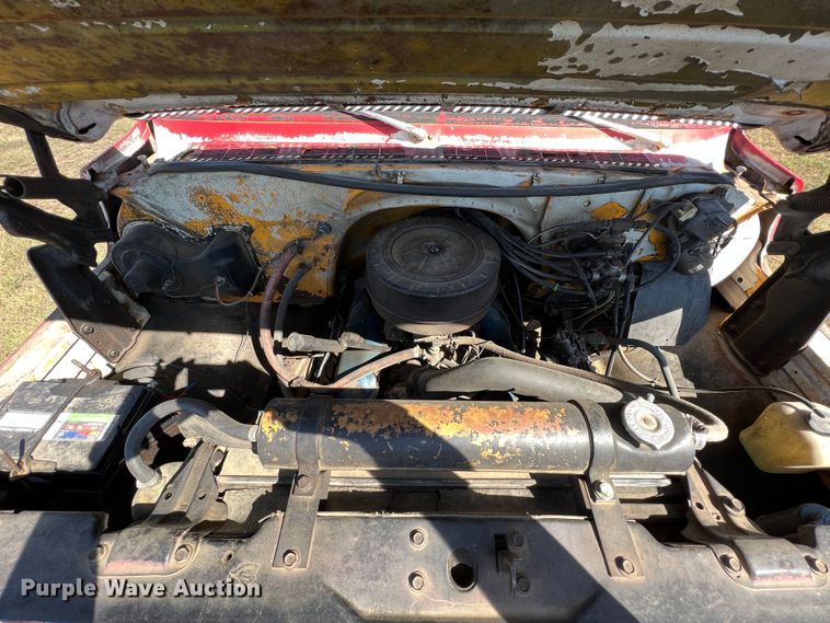 image for item IA9206 1977 Chevrolet C65  flatbed truck