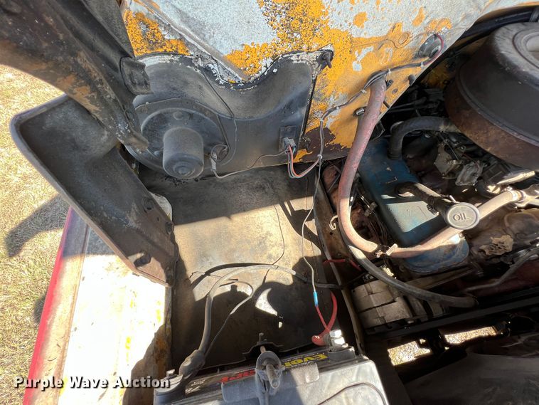 image for item IA9206 1977 Chevrolet C65  flatbed truck