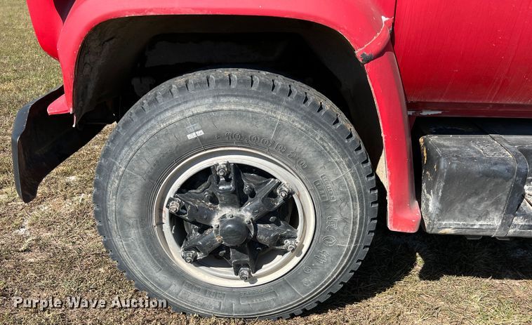 image for item IA9206 1977 Chevrolet C65  flatbed truck