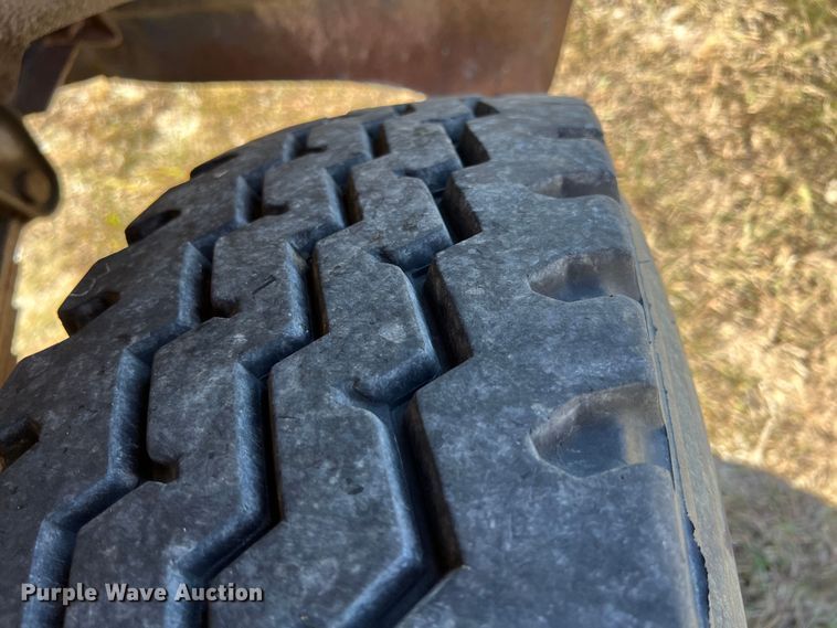 image for item IA9206 1977 Chevrolet C65  flatbed truck