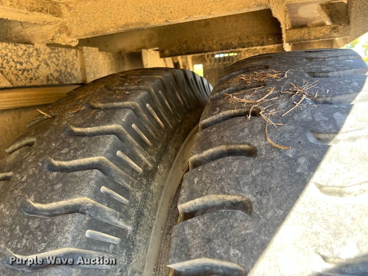 image for item IA9206 1977 Chevrolet C65  flatbed truck