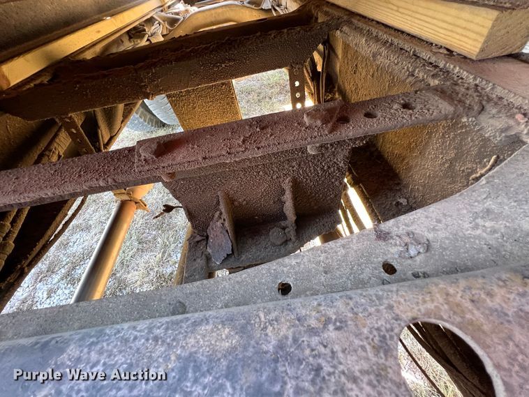 image for item IA9206 1977 Chevrolet C65  flatbed truck