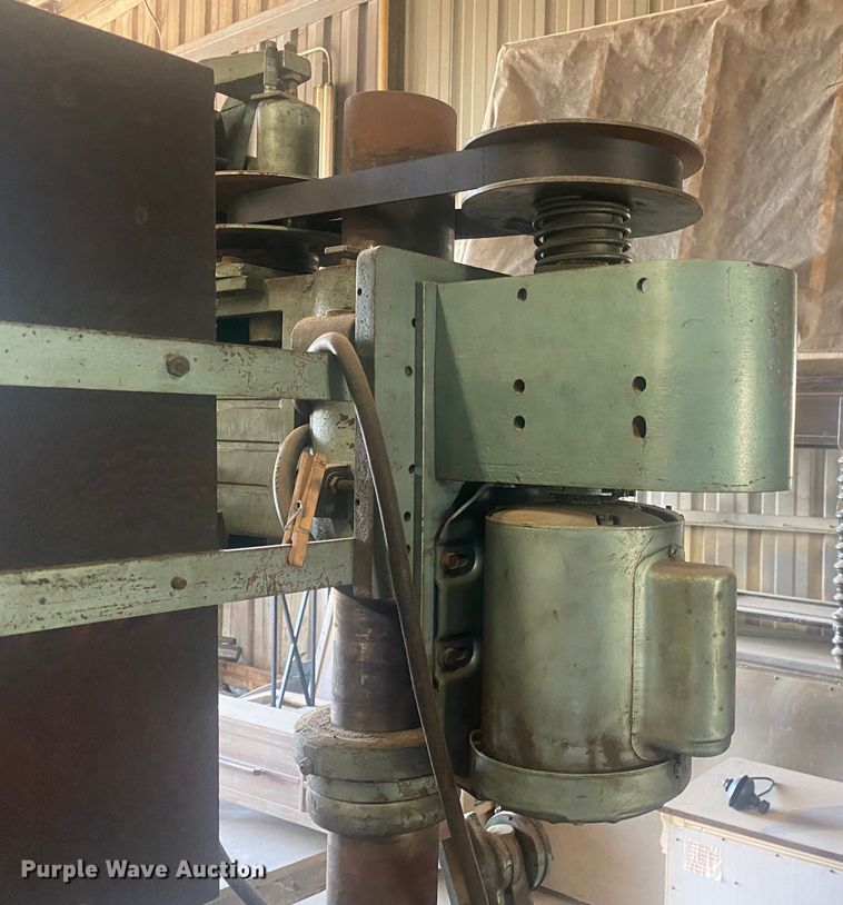 image for item IG9788 Drill press