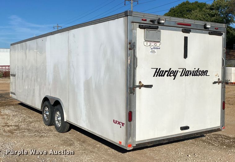 image for item IG9792 2010 United Express  enclosed cargo trailer