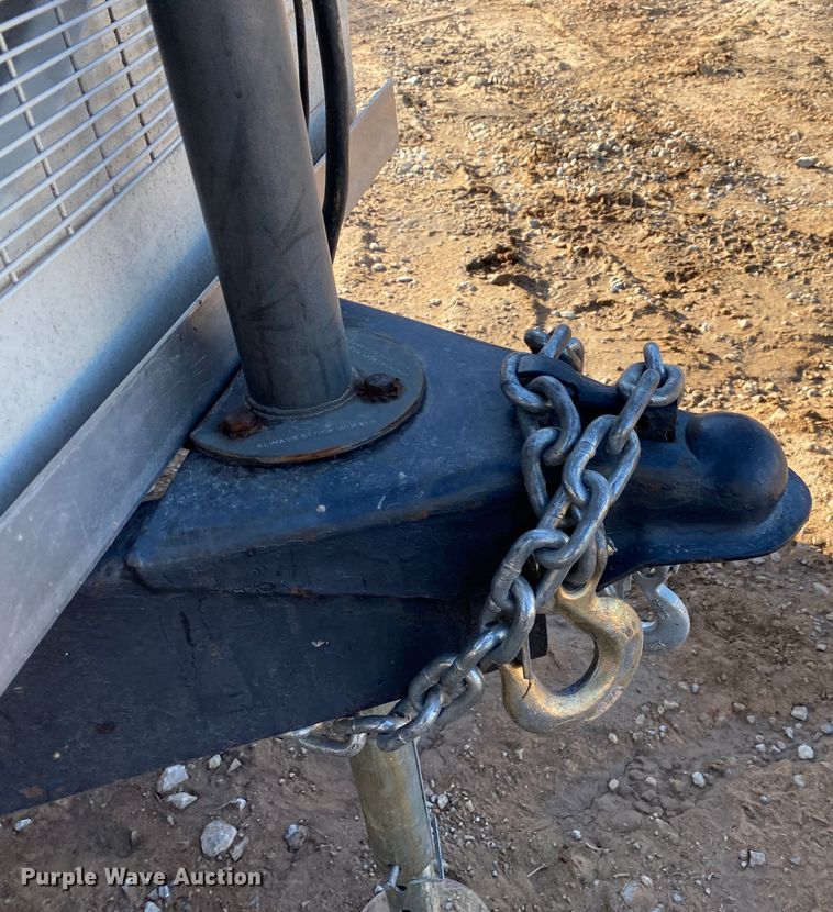 image for item IG9792 2010 United Express  enclosed cargo trailer