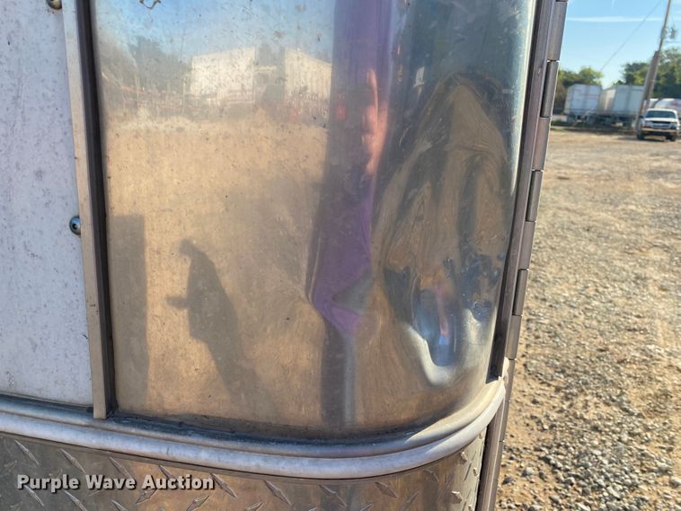 image for item IG9792 2010 United Express  enclosed cargo trailer