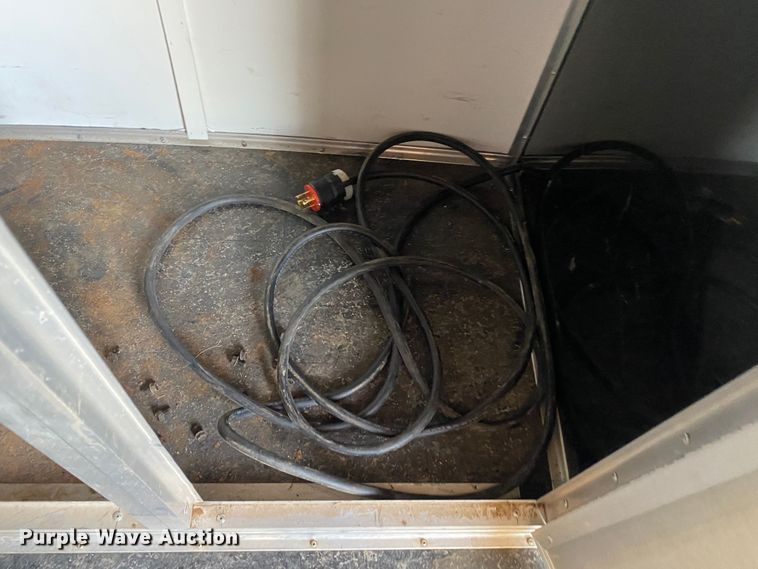 image for item IG9792 2010 United Express  enclosed cargo trailer