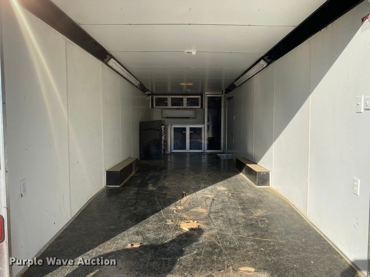 image for item IG9792 2010 United Express  enclosed cargo trailer