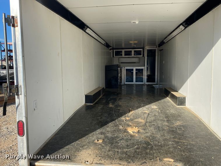 image for item IG9792 2010 United Express  enclosed cargo trailer