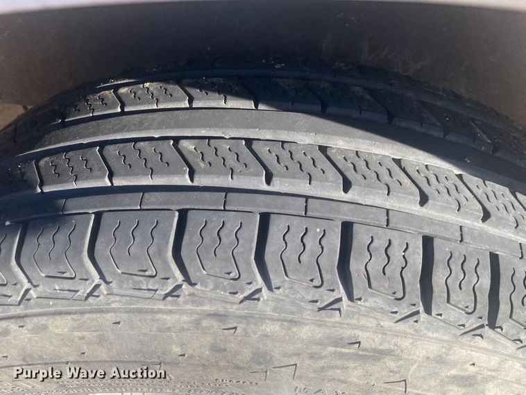 image for item IG9792 2010 United Express  enclosed cargo trailer