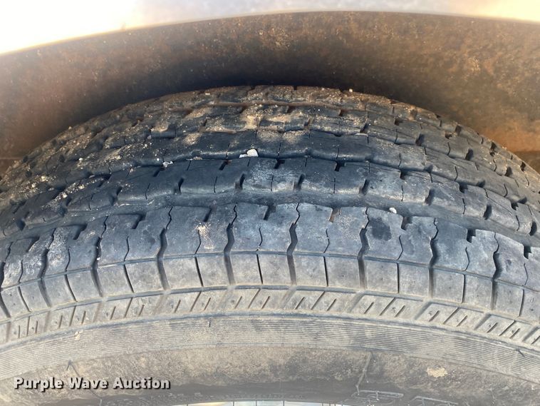 image for item IG9792 2010 United Express  enclosed cargo trailer