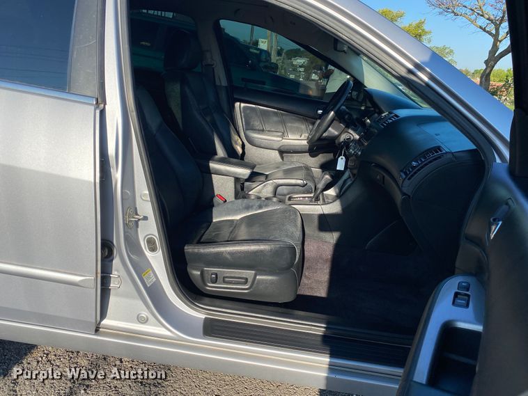 image for item JA9039 2004 Honda Accord
