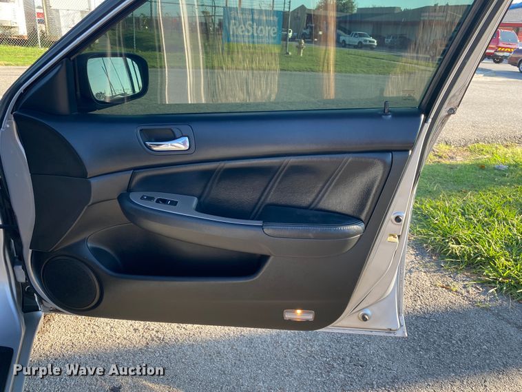 image for item JA9039 2004 Honda Accord