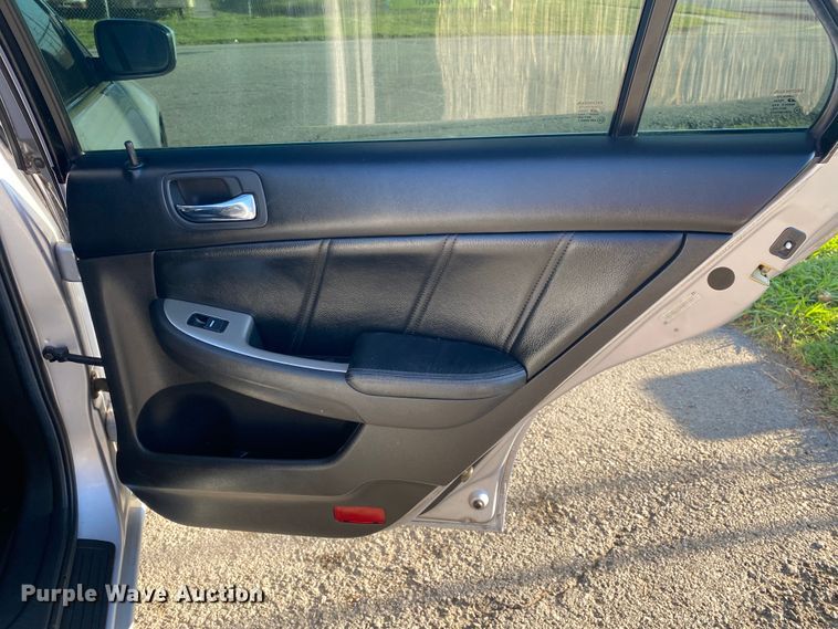 image for item JA9039 2004 Honda Accord