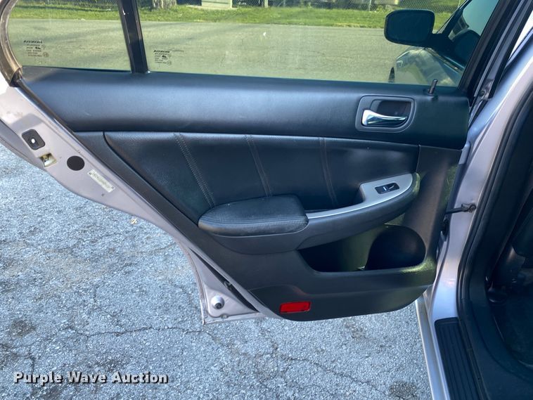 image for item JA9039 2004 Honda Accord