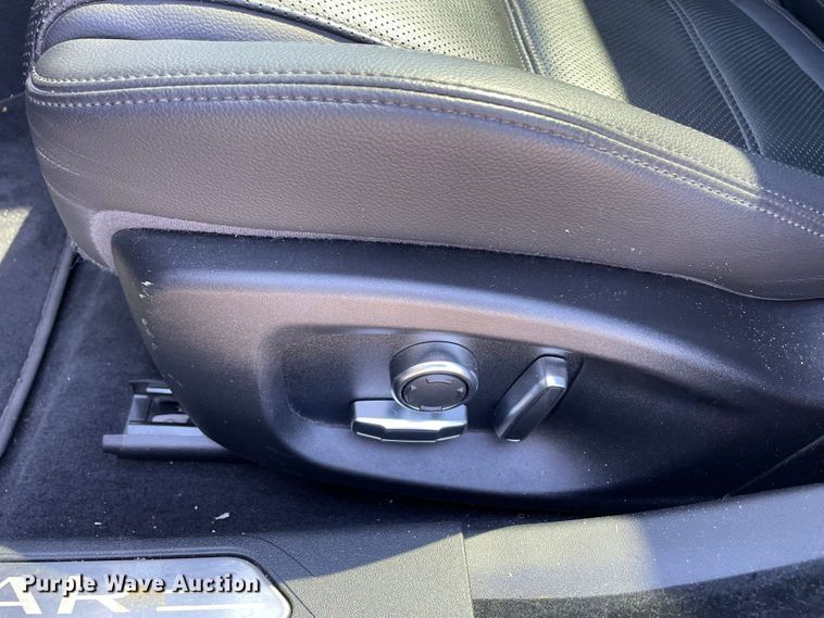 image for item JC9919 2020 Jaguar P250 XE