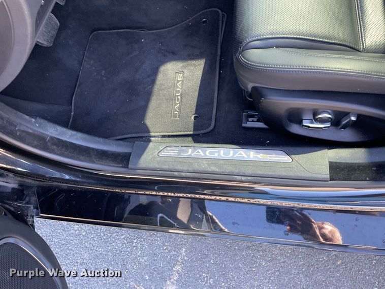 image for item JC9919 2020 Jaguar P250 XE