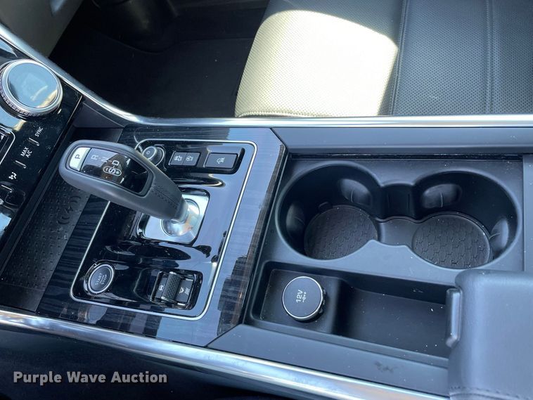 image for item JC9919 2020 Jaguar P250 XE