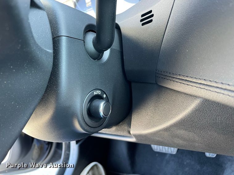 image for item JC9919 2020 Jaguar P250 XE